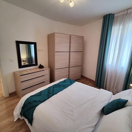 Central Modern Sliema 2 Bedroom Apartment Exterior photo