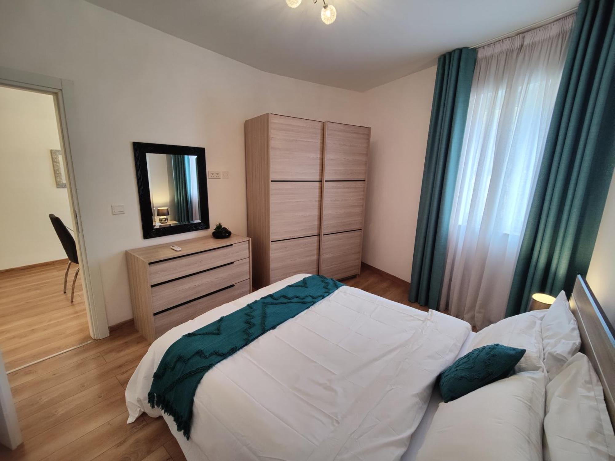 Central Modern Sliema 2 Bedroom Apartment Exterior photo